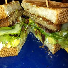vhawks Bacon blue, w/ avo sandwich A picture of vhawks Bacon blue, w/ avo sandwich.