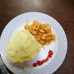 A picture of Delicious prawns with mashed potatoes#endofyearchallenge.