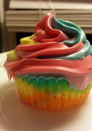 A picture of Tie-Dye Cupcakes.