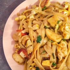 A picture of Fetuccinne in Oyster Sauce.