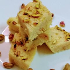 A picture of Kora paker Sondesh.