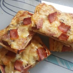 Scrumptious easy to make pizza toast. A picture of Scrumptious easy to make pizza toast..