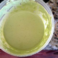 A picture of Peruvian green sauce.