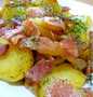 Easy Way Make Recipe For Kids or As a Drinking Appetizer: Stir Fried Bacon and Potatoes with Garlic that is Delicious, Perfect}