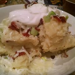 A picture of Delicious Loaded Mashed Potatoes.