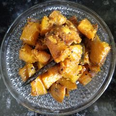 A picture of Veg pumpkin or kumror chakka.