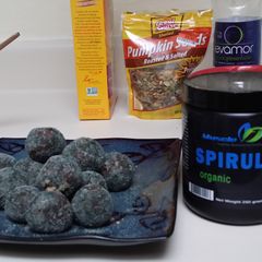 A picture of Spirulina Energy Balls.