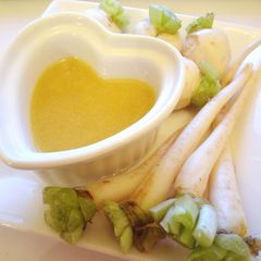 A picture of Vegan Bagna Cauda without Anchovy.