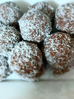 A picture of Aussie Tim Tam Balls.