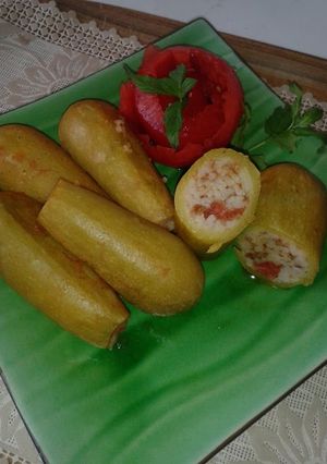 A picture of Lebanese stuffed squash/zucchini.