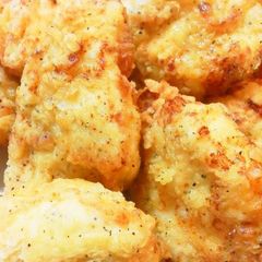 Fried Juicy Karaage with Chicken Breasts A picture of Fried Juicy Karaage with Chicken Breasts.