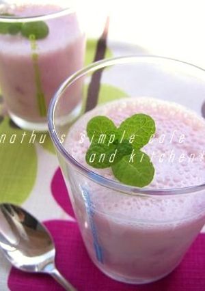 A picture of Easy Strawberry Milk Yogurt Pudding.