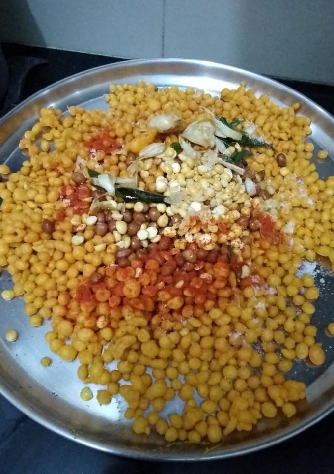 காரா பூந்தி (Kaara boonthi recipe in tamil) செய்முறை முக்கிய புகைப்படம்