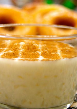 A picture of Arroz con leche (rice with milk).