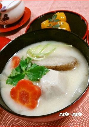 A picture of Kyoto Ozouni (Mochi Soup) with White Miso.