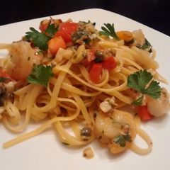 A picture of Shrimp scampi & linguine.