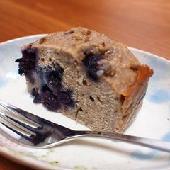 A picture of For Breastfeeding Mothers: Macrobiotic Banana Cake.