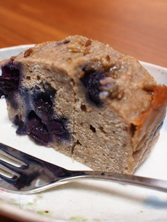 A picture of For Breastfeeding Mothers: Macrobiotic Banana Cake.