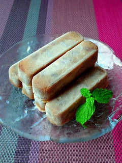 A picture of Rich Azuki Bean Ice Cream Bars.