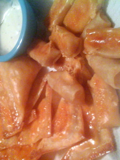 A picture of Buffalo chicken wontons.