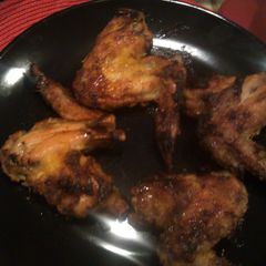 A picture of Orange Honey chicken wings.