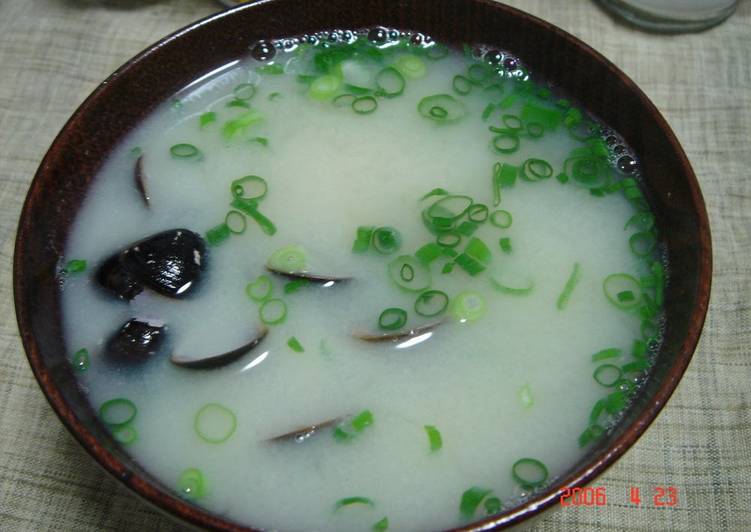 Recipe of Speedy Delicious Shijimi Clam Miso Soup