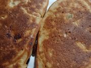 Una foto de pan de garbanzos con avena