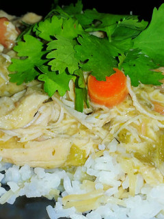 A picture of Mike's Green Chilie Chicken Sauce.