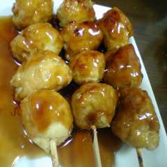 A picture of Tsukune Skewers (Yakitori).