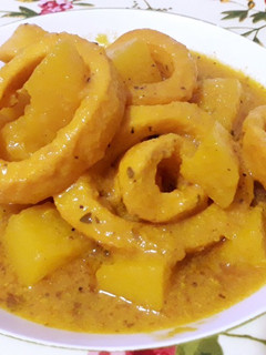 Una foto de Papas con anillas de calamar 🥔🦑