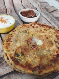 पंजाबी पनीर पराठा (Punjabi paneer paratha recipe in Hindi) रेसिपी मुख्य फोटो