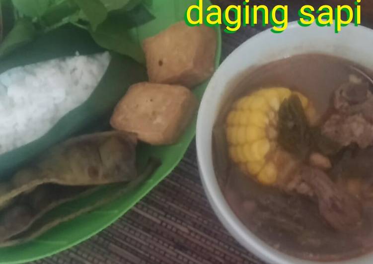 Sayur asam berkuah daging sapi