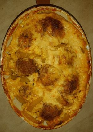 A picture of JJ's Potatoes and Meatball Bake🥔-with my twist🥔🥔🥔🥔🥔🥔🥔🥔.