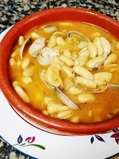 Una foto de Fabas con almejas (Alubia asturianas)