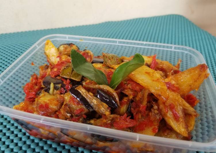 Langkah Mudah untuk Membuat Sambal balado campur campur, Lezat Sekali