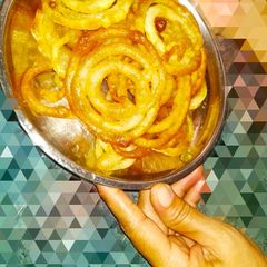 A picture of Crunchy & juicy Jalebi.