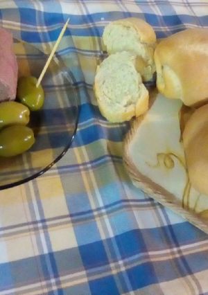 Una foto de Criollitos para picada 🥖🧀🍺┏(＾0＾)┛🇦🇷
