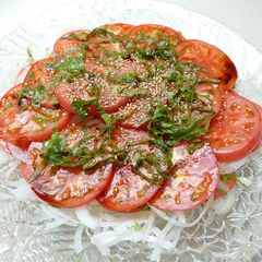 A picture of Easy Tomato Salad.