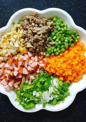 Hình của món Cơm rang thập cẩm.