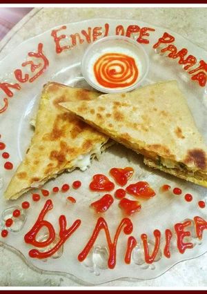 A picture of Cheezy Envelope Paratha.