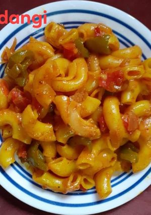 A picture of Macaroni.