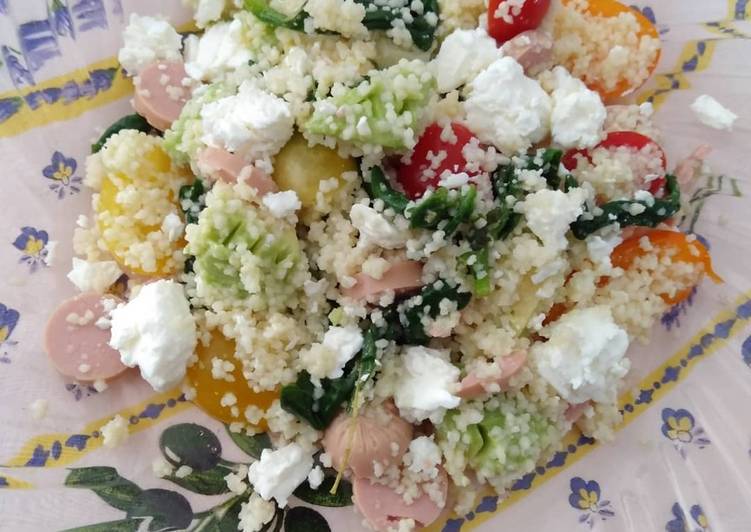 Step-by-Step Guide to Prepare Quick Salada de couscous com salsicha de frango e queijo feta