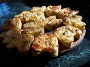 Una foto de muffins de papa