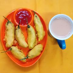 Potato Stuffed Chilli Pakoda A picture of Potato Stuffed Chilli Pakoda.