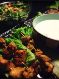A picture of Green curry chicken kebabs with Minty yogurt sauce.