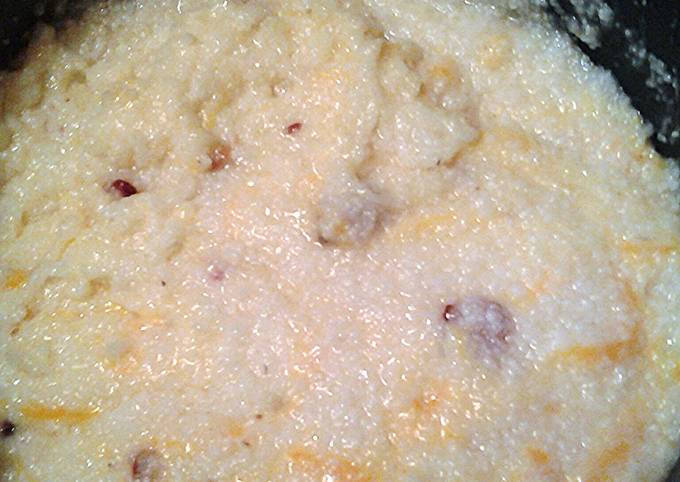 chessy grits with bacon