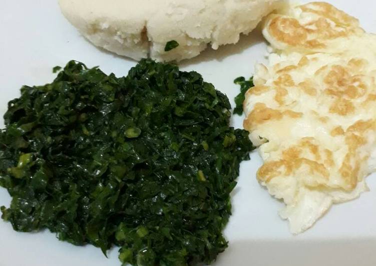 Sautéed Kale +fried Omelette with Ugali
