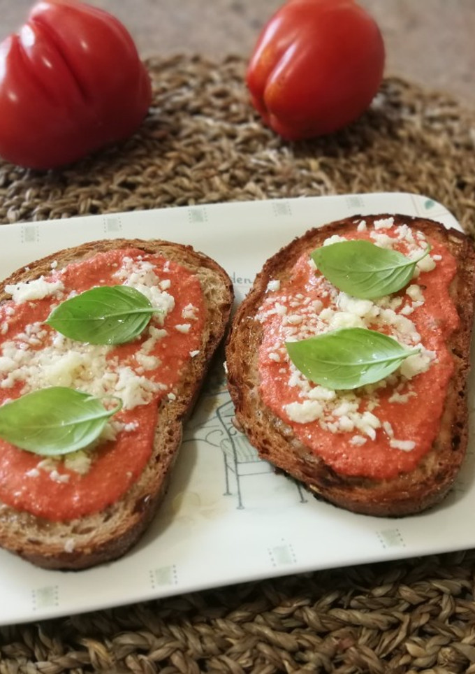 Una foto de Bruschettas para el desayuno o cena