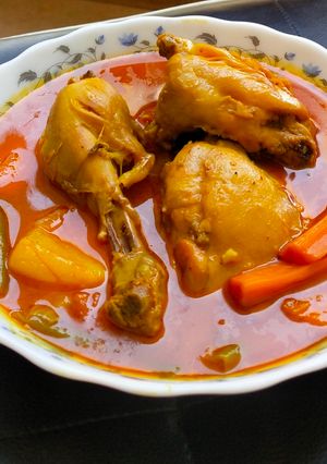 পাতলা মুরগীর ঝোল (patla moorgir jhol recipe in Bengali) রেসিপির প্রধান ছবি