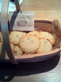 A picture of Vanilla chocolate chip cookies.